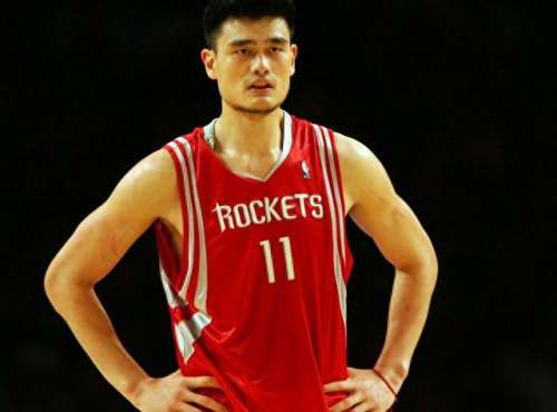 姚明应该怎么搭配阵容装备　nba2kol2姚明阵容列表-第1张