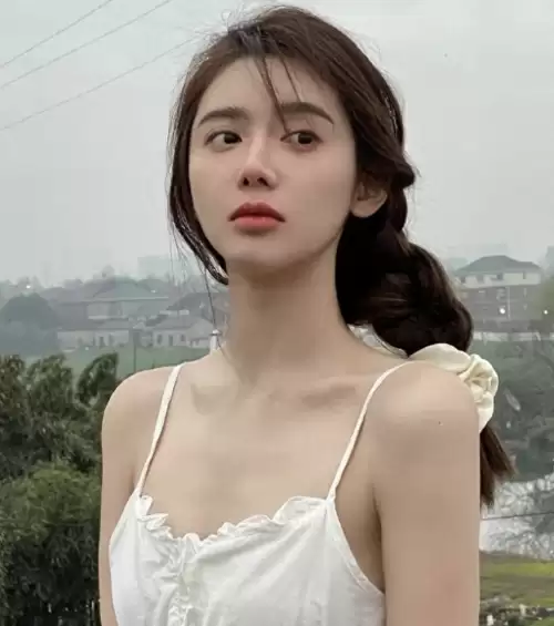 美娜最佳防守阵容搭配图片，中单娜美出装-第1张