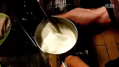 迷你世界牛怎么打奶　迷你世界怎么养牛才有牛奶-第3张